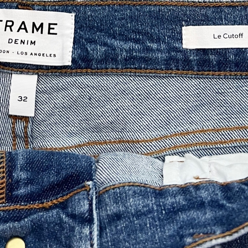NWT Frame Denim Le Cutoff Raw Hem Mid Rise Shorts in Bixby Blue - Picture 4 of 7